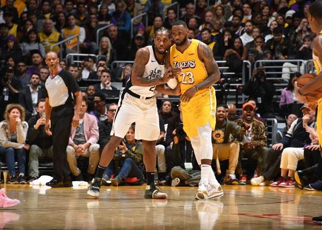 半场战报：美因茨0-0门兴格拉德巴赫（中场速报：美因茨与门兴格拉德巴赫0-0互交白卷）