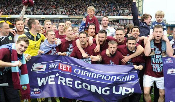 上游新闻：冲超决战，超1500名重庆球迷将在客场为铜梁龙助威（上游新闻：冲超生死战，逾1500名重庆球迷客场力挺铜梁龙）