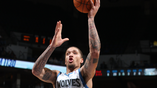 VP老板：踢掉电子哥和Jame都是选手和教练共同要求的（VP老板称电子哥与Jame被移出阵容，系队员与教练一致要求）