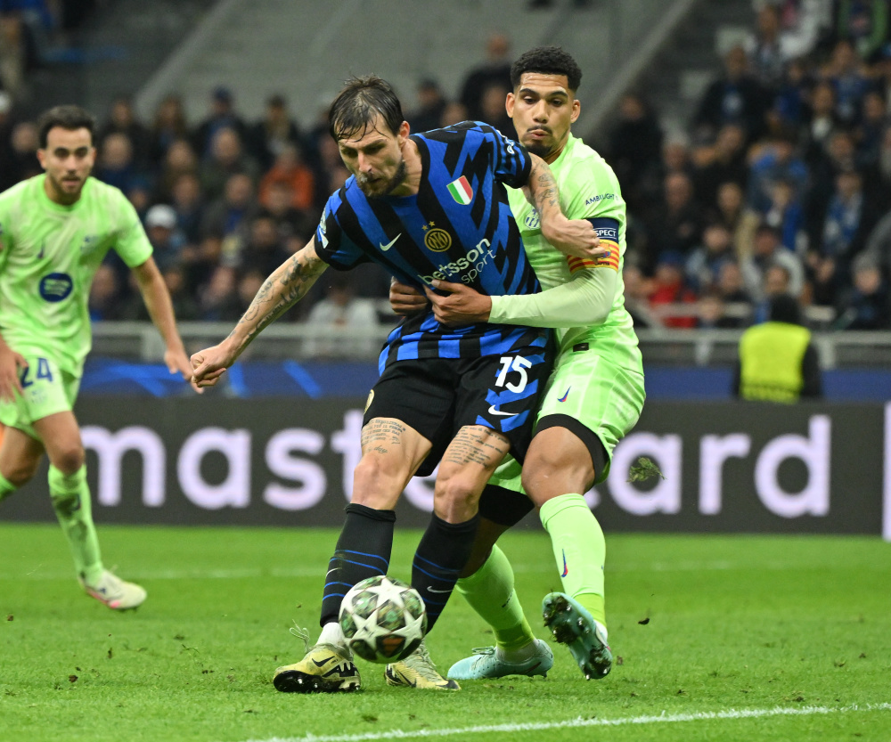 李政炫近9战场均22分4.9助攻，当选韩篮甲第二轮MVP（李政炫近9场场均22分4.9助攻，荣膺韩篮甲第2轮MVP）