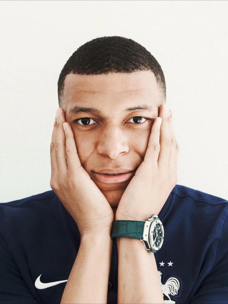 青少年海外交流新探索，“犀旺”小将赴欧塞尔开启留洋旅程（青少年国际交流新篇章，“犀旺”小将远赴欧塞尔踏上留洋之旅）