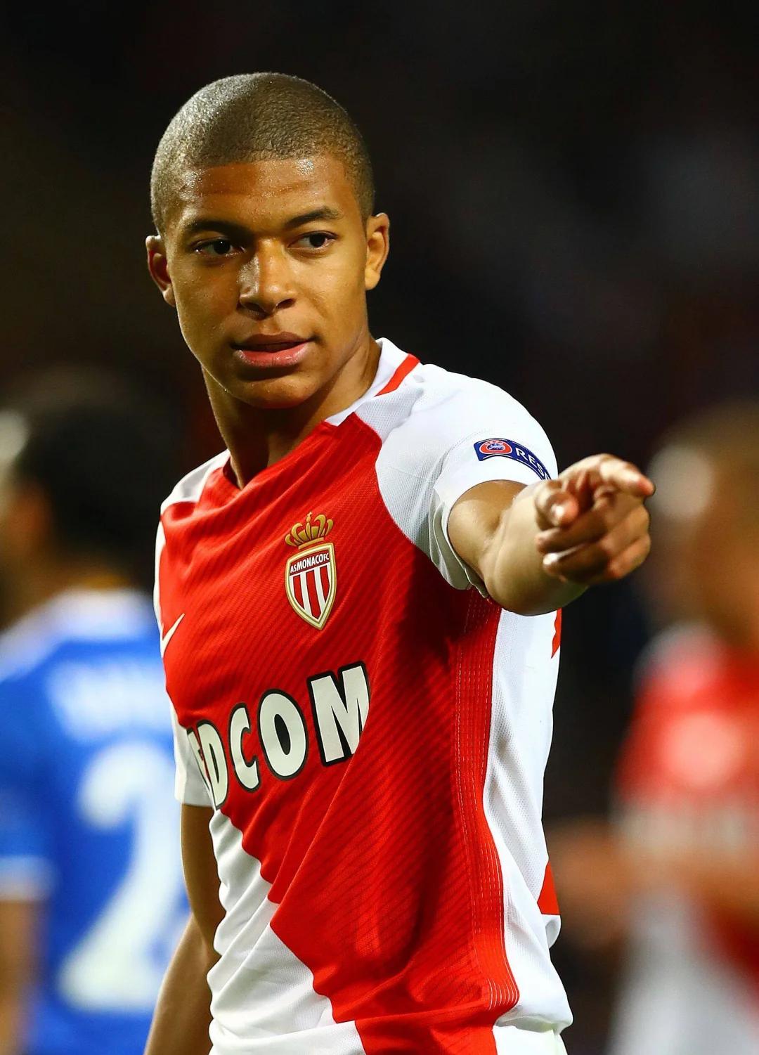 哈登今日凌晨砍下55分，50分+场次追平科比并列历史第三（哈登今晨砍下55分，50+场次追平科比，历史并列第三）