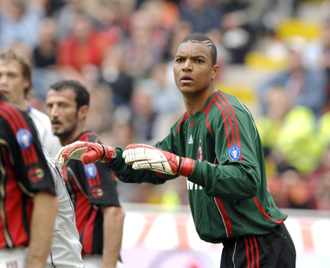 毕包官方：后卫拉波尔特左腿腿筋受伤，恢复情况有待评估（毕包官方通报：后卫拉波尔特左腿腿筋受伤，康复情况待评估）