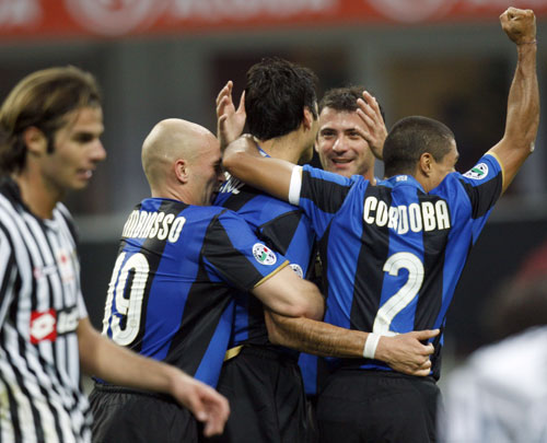 整活，布拉格斯拉维亚把梅西回诺坎普的背景P成自家主场（布拉格斯拉维亚玩梗：将梅西回诺坎普的背景PS成自家主场）