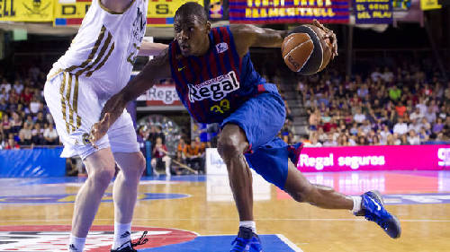 1-0,姆巴佩18岁弟弟神级停球后一剑封喉,率队4连胜,逼近法甲榜首（1-0，姆巴佩18岁弟弟神级停球后斩获制胜球，带队豪取四连胜，直逼法甲榜首）