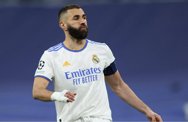 西装暴徒伦纳德受伤缺阵8场！快船总裁曝：没外界想的那么简单（伦纳德因伤连缺8场，快船总裁：情况没外界想得那么简单）