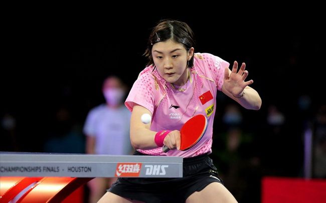 球员更多的 球员更多的